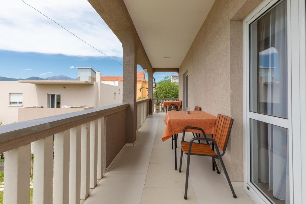 Apartments Bojic Тиват Екстериор снимка