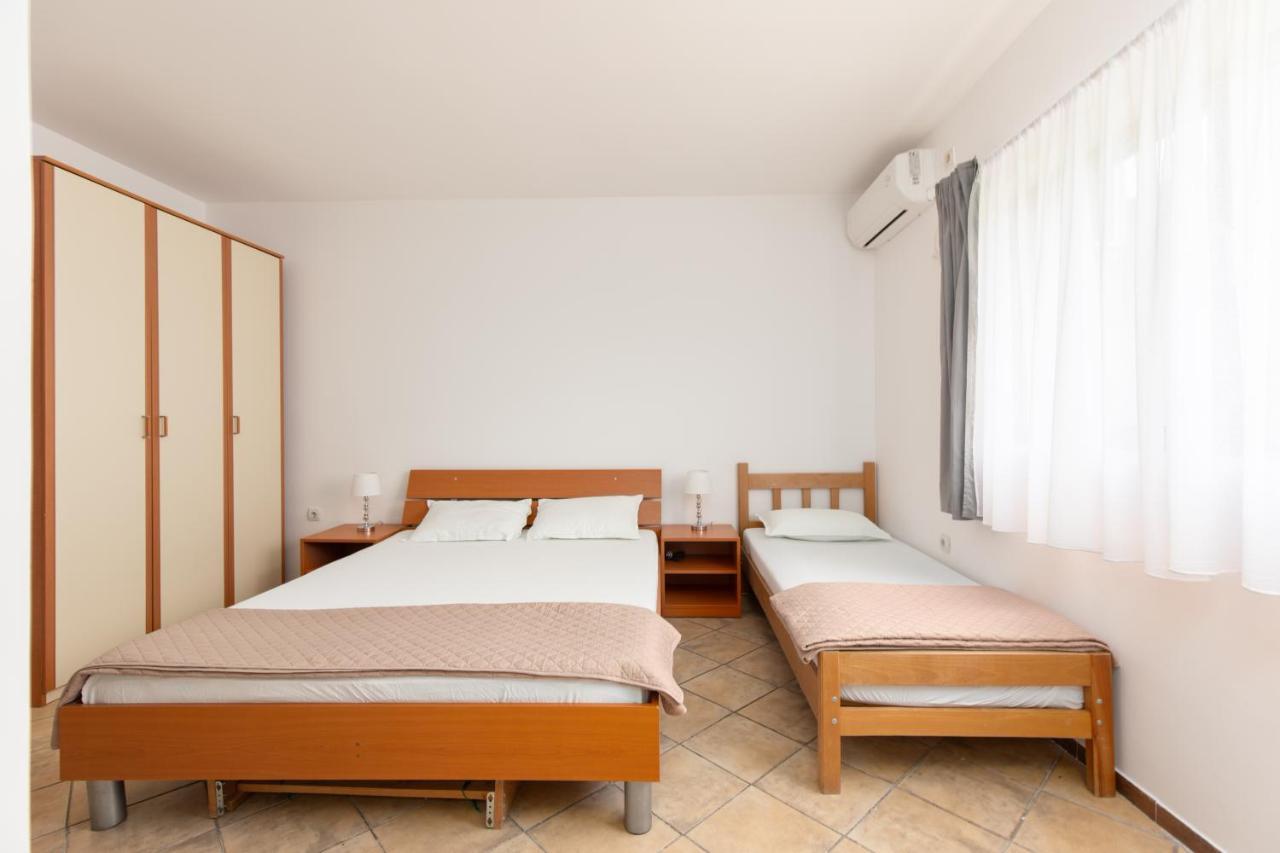 Apartments Bojic Тиват Екстериор снимка