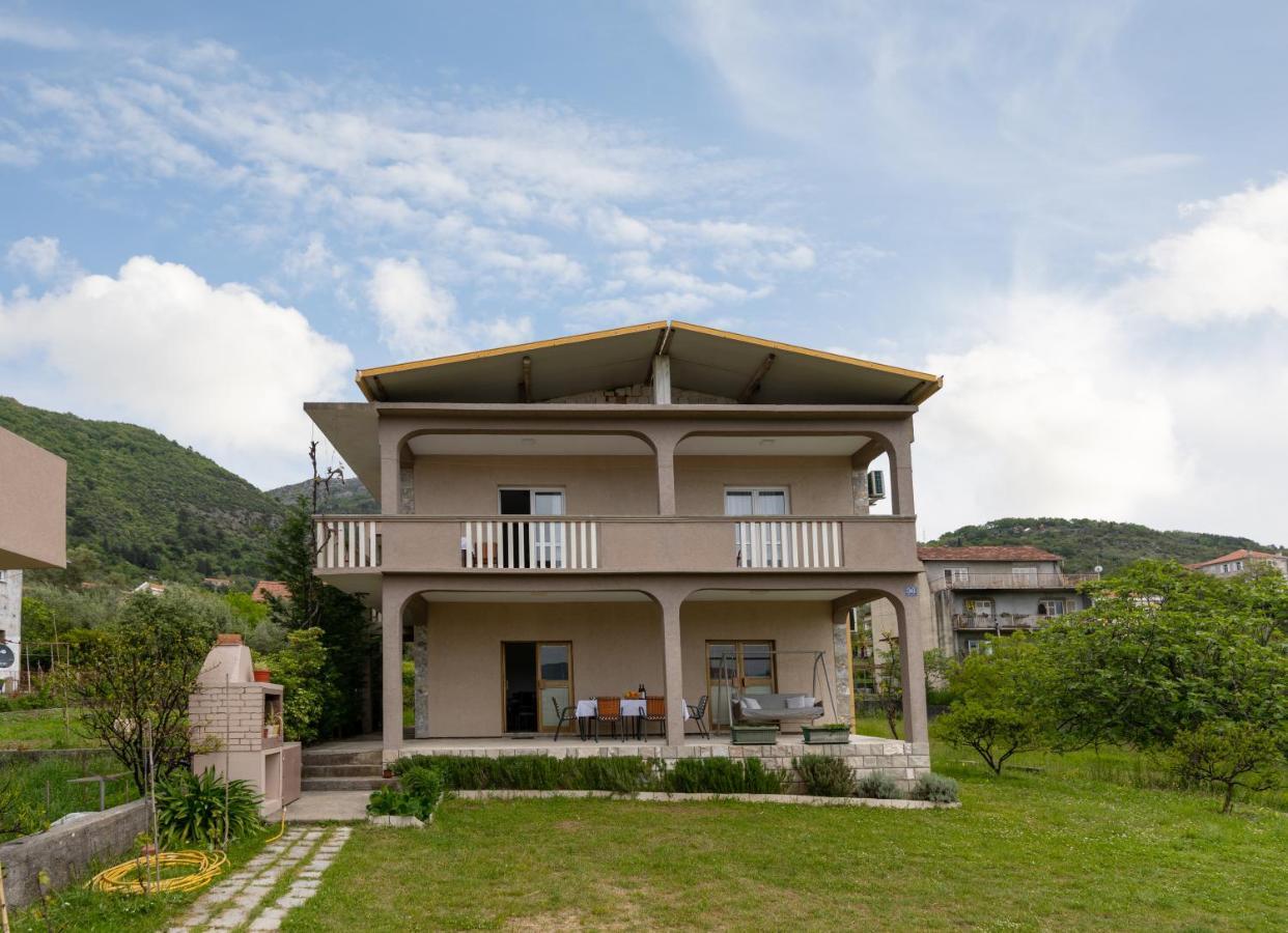 Apartments Bojic Тиват Екстериор снимка